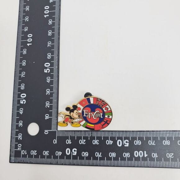 Disney Parks WDW Mickey Mouse & EPCOT Enamel Circle of Flags Pin ERROR Pin - Picture 10 of 10